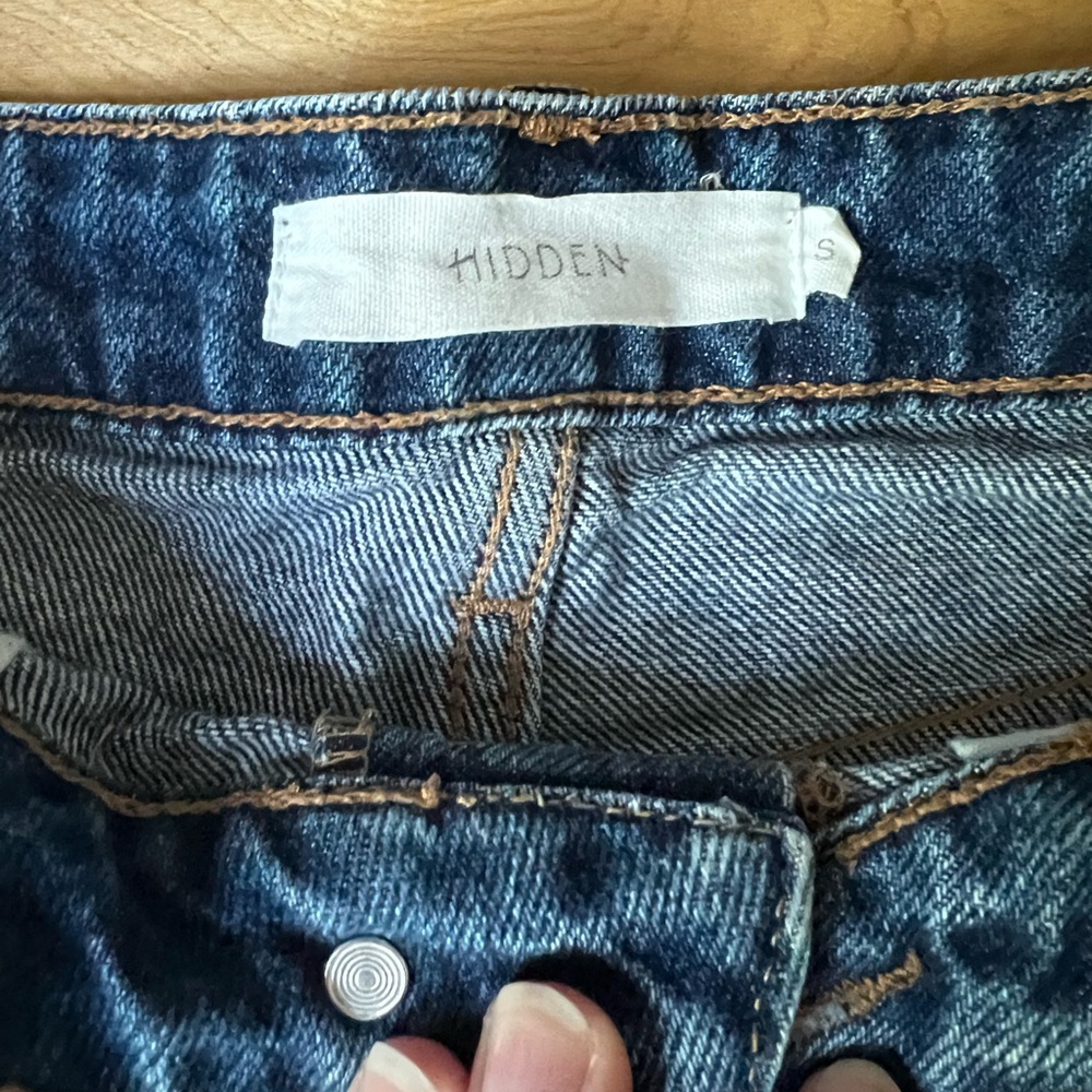 Women’s Hidden Brand shorts